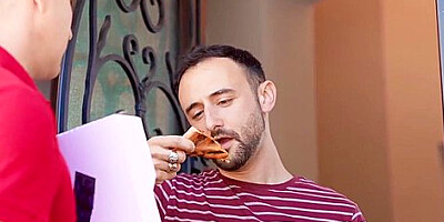 Van Wylde And Maddy May - Guy Tipped With A Stuck Ass Of