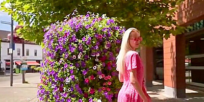 Bernie Swintis - Sexy Pink Summer Dress