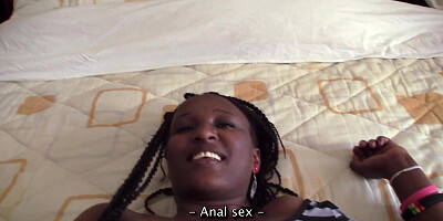 Big booty ebony amateur addicted to anal
