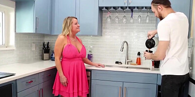 I Fucked The Horny Gilf Neighbor - Gilfaf Kat Licious