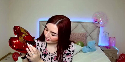 Redhead webcam girl NicolPot performing solo for fans