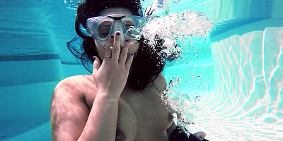 Brita Piskova Video - UnderwaterShow