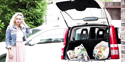 Watch divine Charli Dean and Lenina Crowne's scene