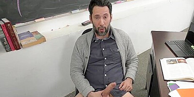 Babe Kimora Catches Her Teacher In The Act In The Classroom And Fucks To Keep His Secret - Kimora Quin And Tommy Pistol