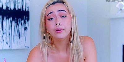 Chloe Surreal, Brynn Michaels And Ella Knox - Pin-up And Huge Tits