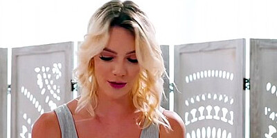 Erin Everheart And Kenna James - But But But Thats A Buttplug Up Your Ass