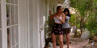 Blair Williams Amber Chase In Sly Stepmom Catches A Fox