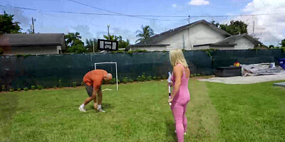 Thick blonde Mimi Monet devours massive dick before getting jizzed on
