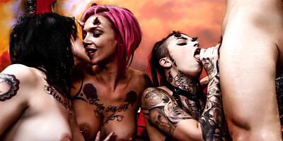 Nikki Hearts & Anna Bell Peaks & Leigh Raven & Chad Alva in Cindy Queen of Hell 4 - BurningAngel