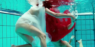 Pool clip with graceful bunny from Underwater Show