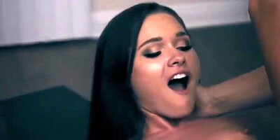 Zoe Bloom - Pussy In A Power Outage