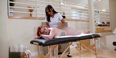 Oily Big Titties Taylor Gunner Does A 69 With Her Ebony Masseuse Spanish Subtitles