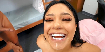 A curvy Latina working hard to receive that cumshot