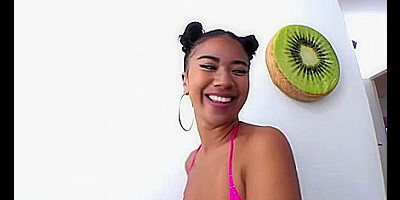 Ameena Greets You With Her Pussy