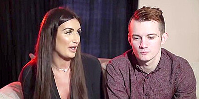 Swingers Next Door Have Threesome With Hot Single Stepmom Princess Jas