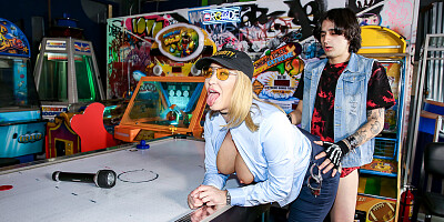 ...Juggy blonde MILF Ryan Keely gets fucked by younger dude...