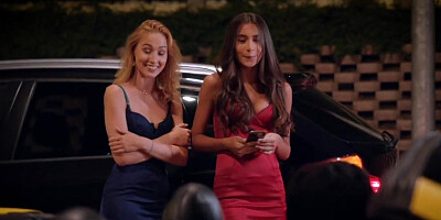 Bombshell Models Share A Bbc With Vanessa Kelly, Adriana Sephora And Freddy Gong