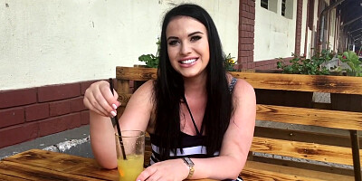 Shopping and Hanging Out With Tina Lee - Tina Lee - Scoreland