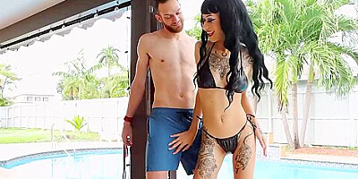 Briella Coley - Glamorous Briellas Cock Play Clip