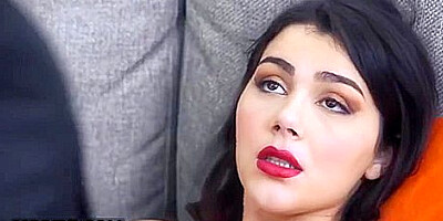 Hot Curvy Italiana Valentina Nappi Submissive