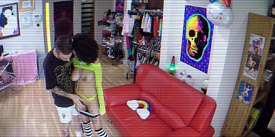 Ariana Aimes comes to bad boy and enjoys hard sex