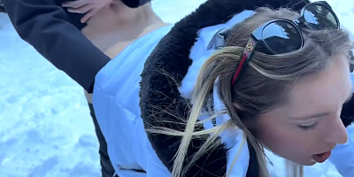 on se fait baiser comme des chiennes en montagne