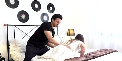 Beautiful Punjabi Bhabhi fucked very badly by delivery boy