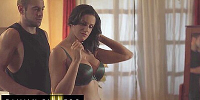 Dantes Crush On His Stepmom Penny Barber Is Revealed When She Sees Him Peeping