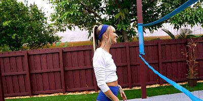 Katee V looks cute as fuck as she takes hard dick in her mouth