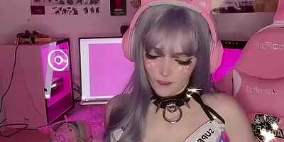 Leaked OnlyFans - Busty Teen Amber Kawaii Slips A Tentacle Dildo Into Her Tight Pussy