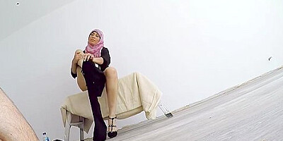 Sahara Knite - Hijabi Bhabi Fucks The Letting Agent