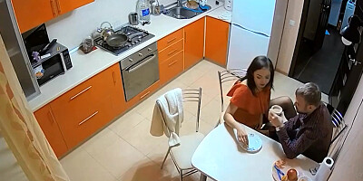 couple excitée russe s envoie en l air dans leur cuisine