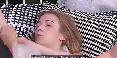 Alexis Crystal, Crystal Alexis And Kari Maddie - Fucking With Vigorous Energy