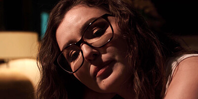 BBW girlfriend finds a list with girls