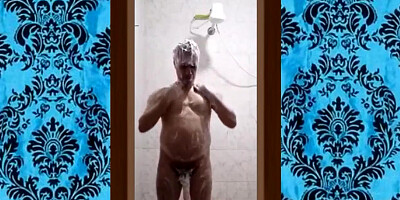 Meu Banho Gostoso Com o Pau Duro 020