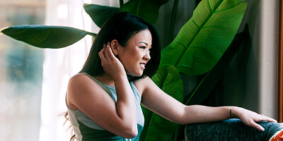 Horny Asian babe wanted her new neighbor to fuck her