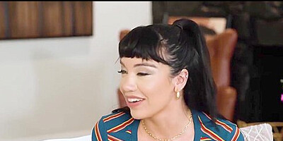 Phone Mix-up Leads To A Daring Switcheroo - Little Puck And Sheena Ryder