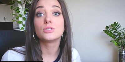 Beautiful Step Sis Gia Paige Lets Step Brother Rubb His Cock On Her Pussy - SisLovesMe Full Scene