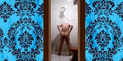 Meu Banho Gostoso Com o Pau Duro 015