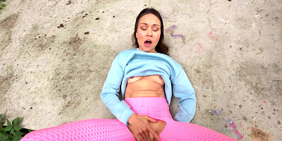 Kristina Grace wearing ripped leggings gets pussy railed