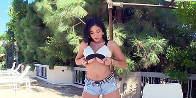 Cassidy Banks And Chris Strokes In Tit Taking On A Big Cock Again