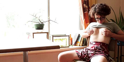 Watch cunning Rosie's trailer