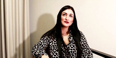 FaKings featuring Una and Carolina's doggystyle video