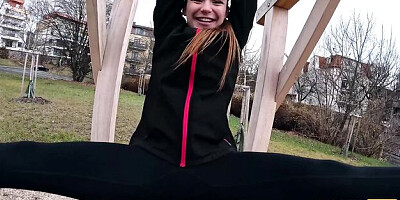 Vivid Sakura's pick up clip