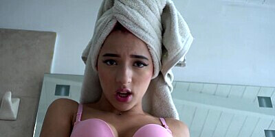 Colombian Teen Home Masturbation Video In The Shower
