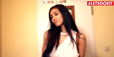 Jean Pallett And Darce Lee In Handyman Cheats On Girlfriend With Kinky Teen 18+