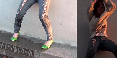 Beautiful Japanese babes outdoor peeing compilation