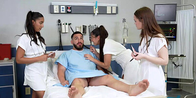 Foursome on the clinic with slutty medics