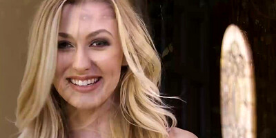 Hot blonde Alexa Grace loves big cock in her mouth