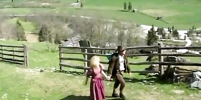 Glamour Heidi at gangbang porn